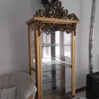 ویترین چوبی اصل
