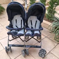 کالسکه دو قلو