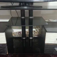 میزتلویزیون شیشه ای