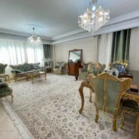 ۱۰۳ متر نبش میدان