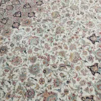 فرش 4در5زمرد کاشان کاملا سالم و تمیز و کناره 1در4