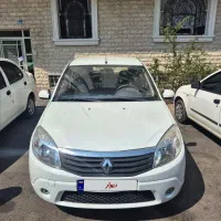 رنو ساندرو اتومات مدل ۹۵