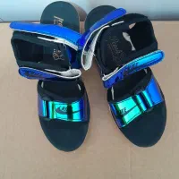 کفش|کیف، کفش، کمربند|شیراز, محراب|دیوار