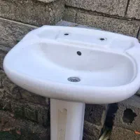 روشویی سرامیکی با پایه