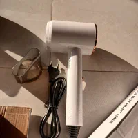 سشوار مسافرتی کم جا . شیک . پرقدرت|آرایشی، بهداشتی، درمانی|میبد, |دیوار