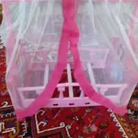 تخت عروسک