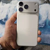 گوشی 17پرومکس ۲۵۶ zaa