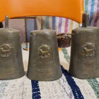 زنگوله برنجی|کلکسیون اشیاء عتیقه|گلپایگان, |دیوار