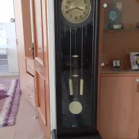 ساعت ایستاده  و ویترین طرح بادبانی