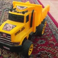 دو عدد اسباب بازی بزرگ