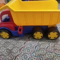 کامیون اسباب بازی