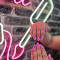 ترمیم و کاشت ناخن گلسار