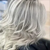 آرایشگری تمام امکانات با تخفیف ویژه هر لاینی