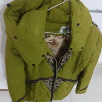 یکعدد کاپشن نو .اصلا نپوشیده|لباس|رشت, دیانتی|دیوار