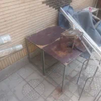 چهار پایه اهنی