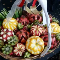 حکاکی هندوانه ومیوه آرایی شب یلدا|خدمات پذیرایی، مراسم|محمدیه-قزوین, |دیوار