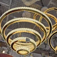 لوستر وچراغ آویز