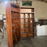 تولید انواع قفسه ویترین دکور عطاری خشکبار فروشی