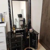 آینه کنسول سالم و زیبا