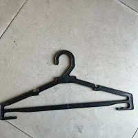 چوب لباس مشکی