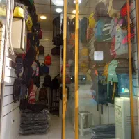 مغازه نوساز بازار کیف فروشان