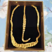 سرویس طلا و النگوها نو بدون اجرت فقط1۰۰بالای تابلو