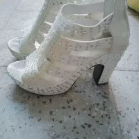 کفش مردانه و زنانه