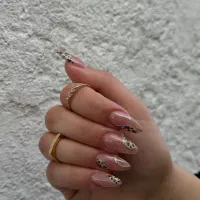 کاشت ناخن با بهترین متریال|خدمات آرایشگری و زیبایی|قرچک, شهرک طلائیه|دیوار