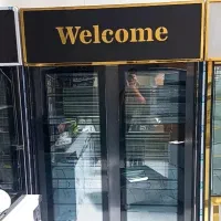 یخچال دو در ۱،۵ مشکی طلایی|فروشگاه و مغازه|قم, شهرک امام حسین|دیوار