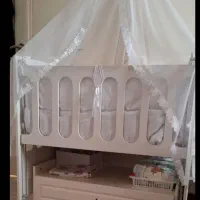 تخت نوزاد و نوجوان