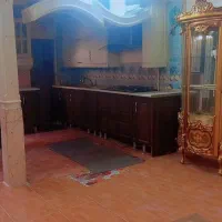 ملک-دو-طبقه-دو-سرویس