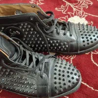 کفش مدل میخی