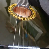 گیتار سیاه نوع|گیتار، بیس، امپلیفایر|آستارا, |دیوار