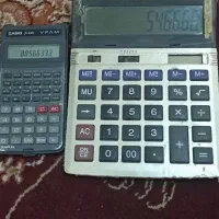 یک جفت ماشین حساب مارک کاسیو سالم و دقیق