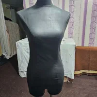 مانکن خیاطی روکش چرم پایه چوبی