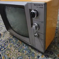 دو عدد تلویزیون   قدیمی