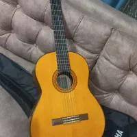 گیتار یاماها c70