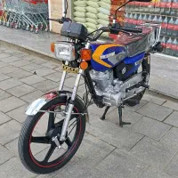 فروش یک دستگاه موتور سیکلت پرواز در حد صفر