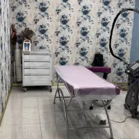 تخت زیبایی، لیزر، ماساژ، معاینه،فیشیال