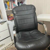 صندلی چرخدار اداری