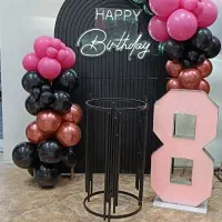 بادکنک آرایی بک گراند چوبی