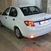 ساینا کارمندی