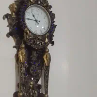 ساعت دیواری سلطنتی