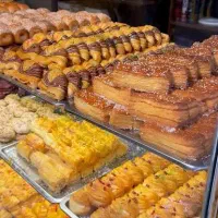 راهنمایی در قنادی و شیرینی فروشی