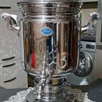 سماور نفتی در حد نو|کلکسیون اشیاء عتیقه|قدس, شهر‌قدس|دیوار