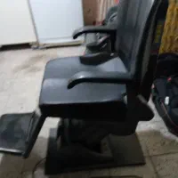 صندلی آرایشگاه. سر شور. میز گردان  و یک عدد کنسول