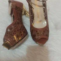 کیف و کفش زنانه|کیف، کفش، کمربند|اصفهان, باغ نگاره|دیوار