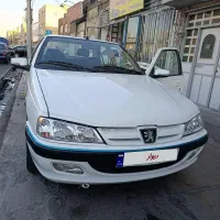 پرشیا تیوفایو بدون رنگ