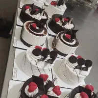 کارگر ساده اقا برای قنادی