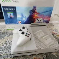 یک عدد ایکس باکس وان اس یک ترا
